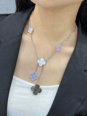 Fine Jewelry Classic Custom Brand Jewelry Four Leaf Clover 18K White Gold Necklace