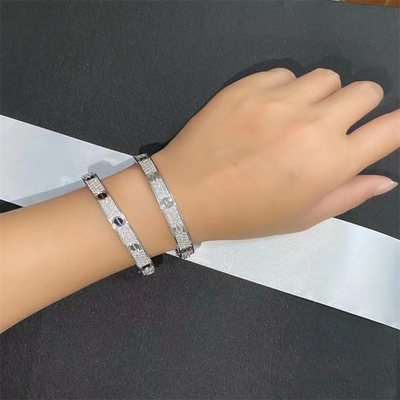 Biżuteria na zamówienie Brand Bielsko-złota bransoletka Brand Love Bangle z diamentami